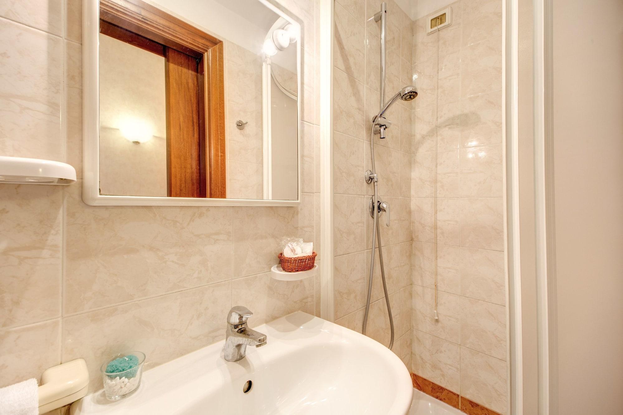 Hotel St. Moritz Рим Екстериор снимка