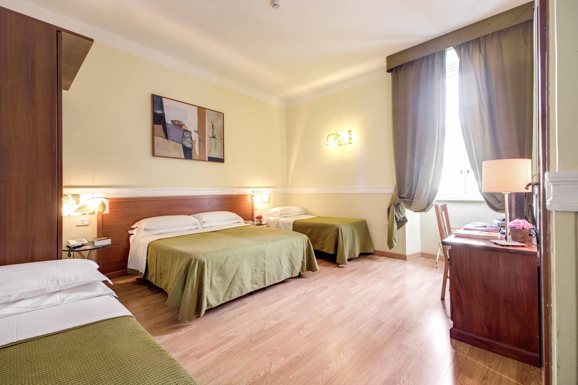 Hotel St. Moritz Рим Екстериор снимка